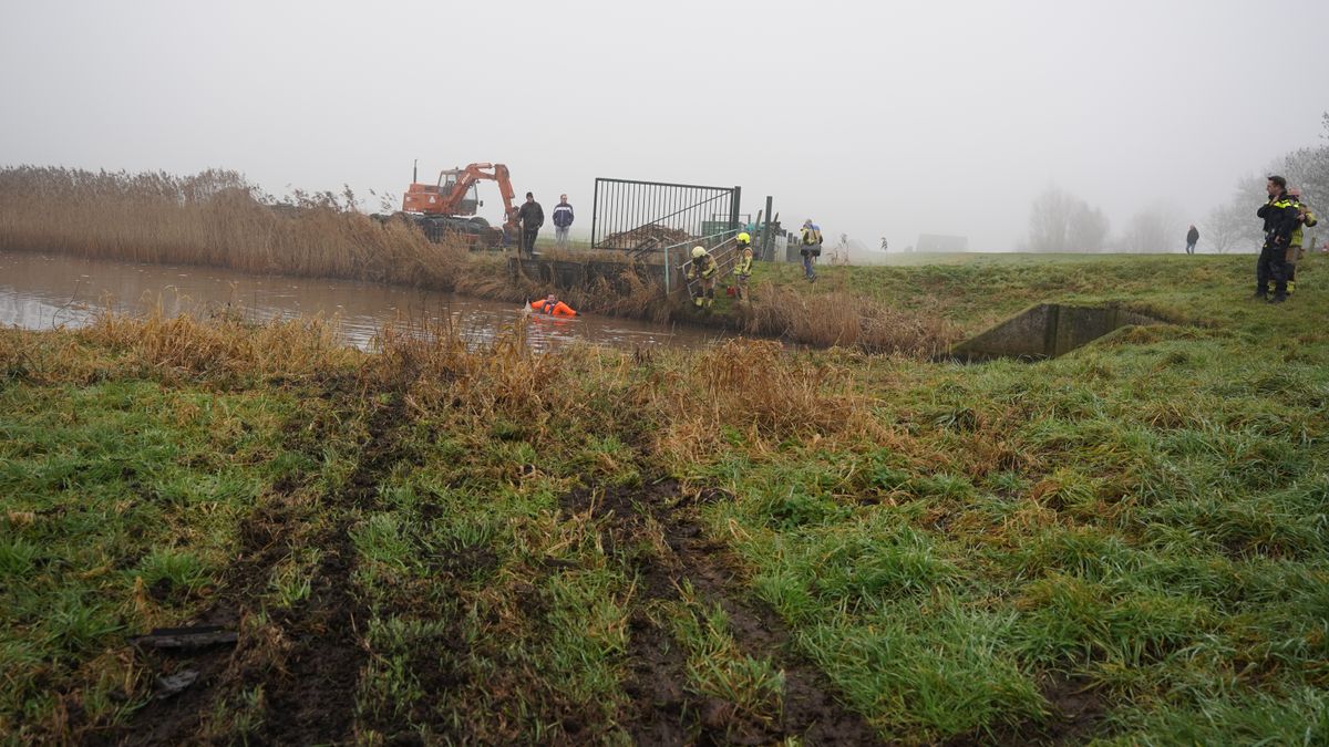 112 Nieuws: Auto te water bij Grafhorst | Honderden boetes bij snelheidscontroles