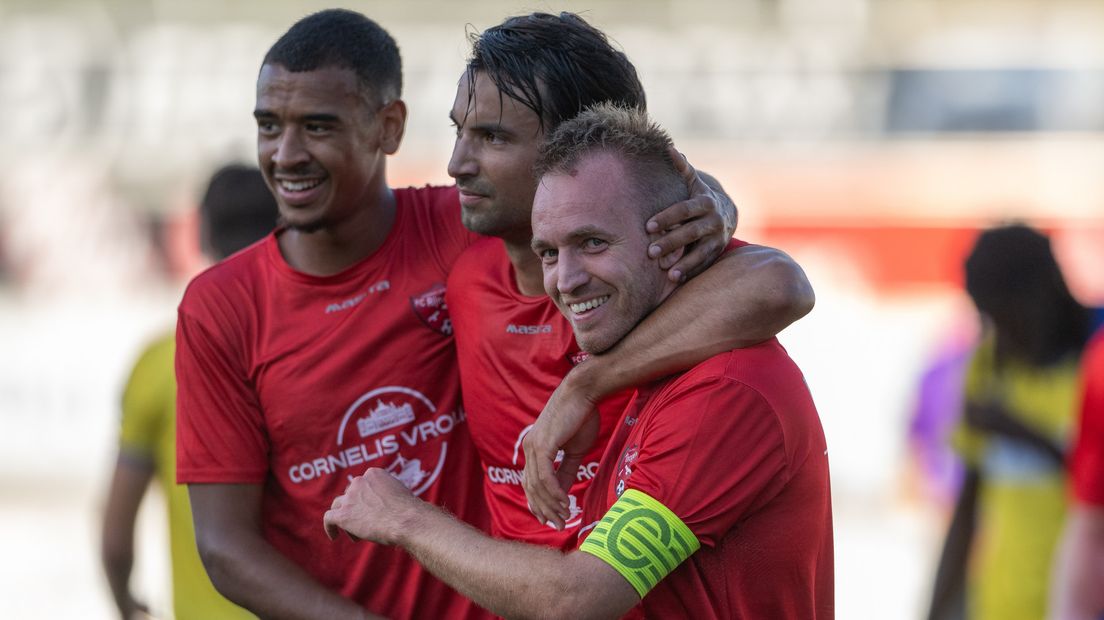 FC Rijnvogels is de nieuwe koploper van de tweede divisie