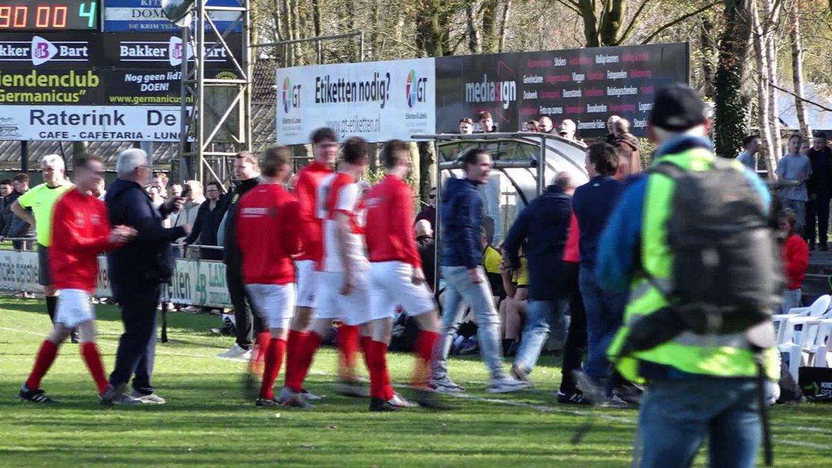 DSVD is ongeslagen kampioen in de tweede klasse