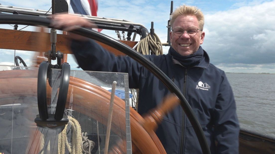 Een echte scheepvaarder: Rob vaart de hele zomer op z’n klipper