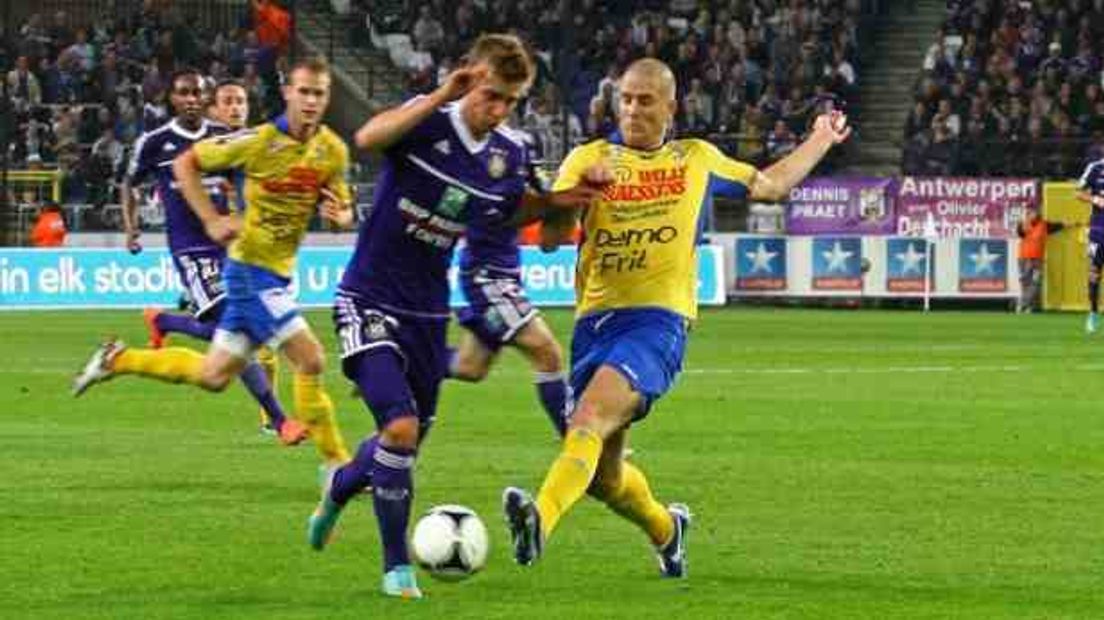 Sibum op archieffoto tegen Anderlecht   (foto website waasland-beveren)