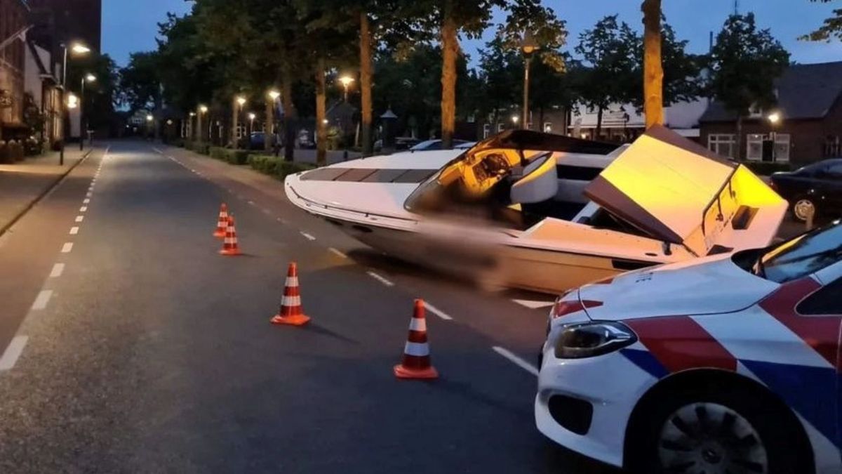 Gestolen speedboot op weg in Lottum