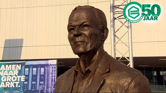 Tranen bij onthulling van standbeeld Martin Koeman: 'Het is emotioneel, confronterend en spannend'