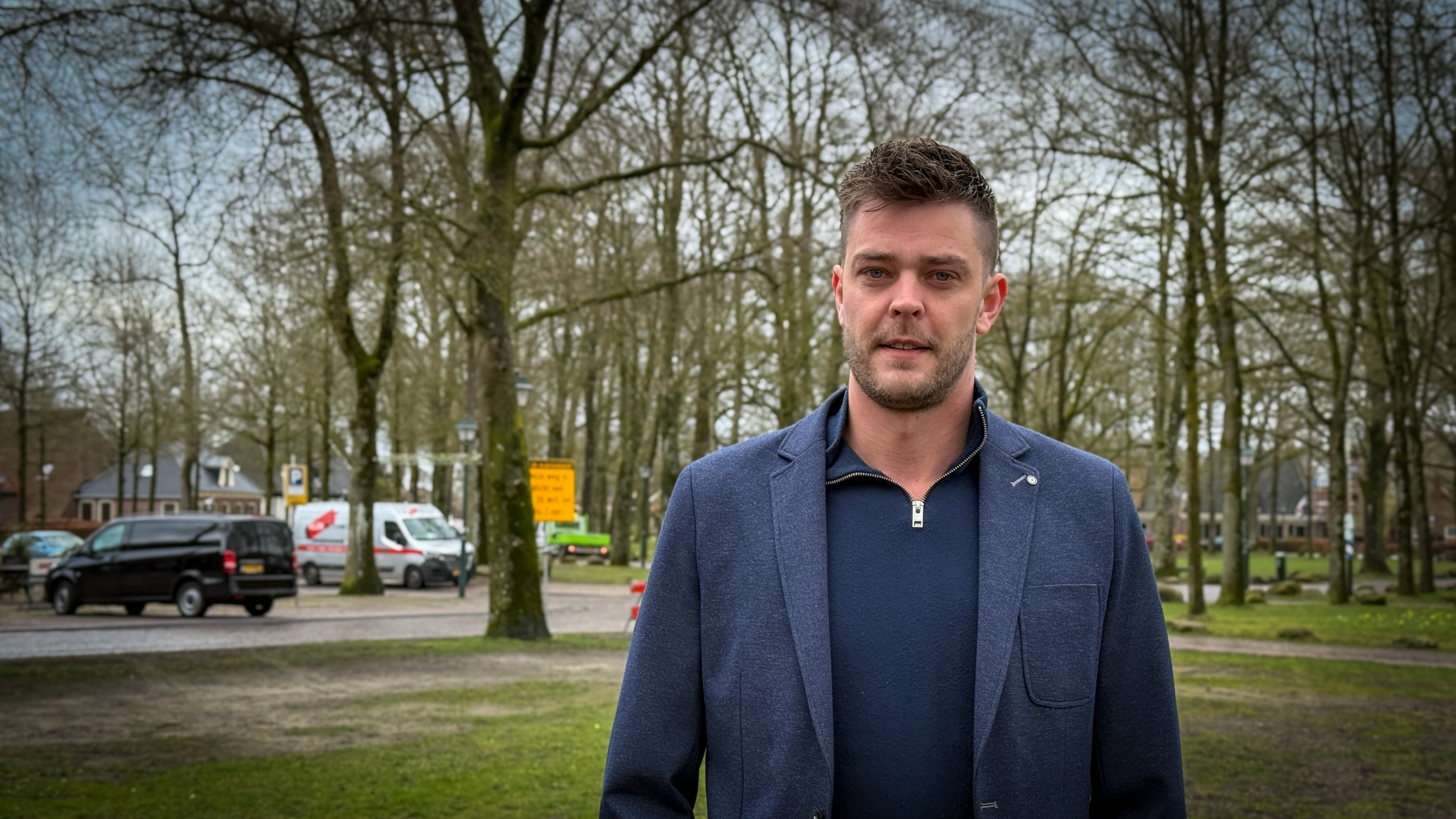 Bram regelt het verkeer tijdens The Passion in eigen dorp: 'Ik ken de sluiproutes'