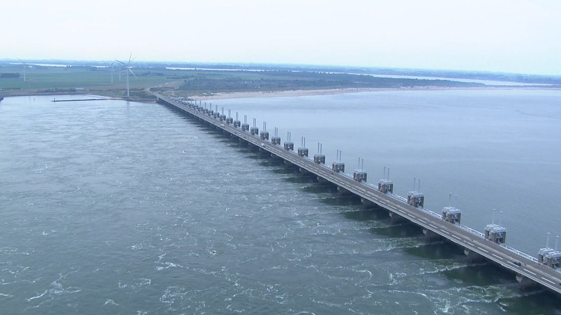 Stormvloedkering in de Oosterschelde