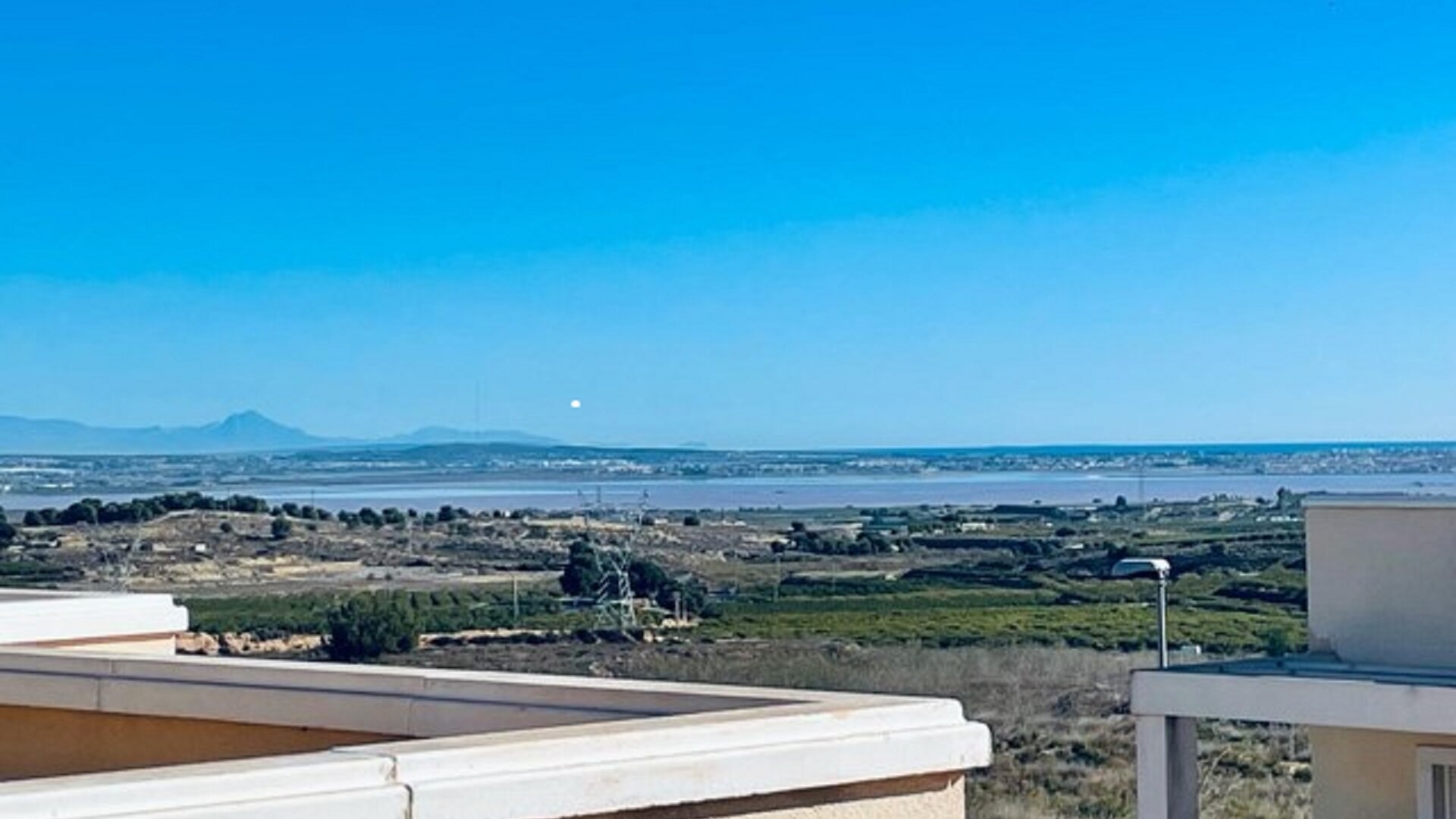 Utsjoch op sâltmar tusken San Miguel de Salinas en Torrevieja
