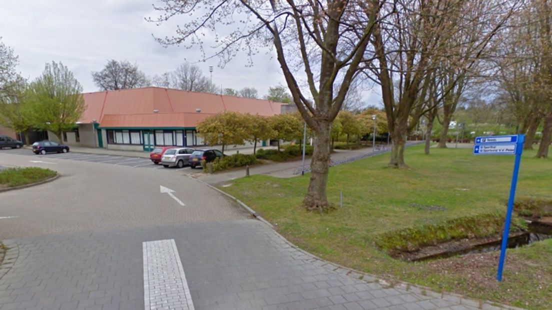 Sportcomplex aan de Hereweg in Peize (Rechten: Google Streetview)