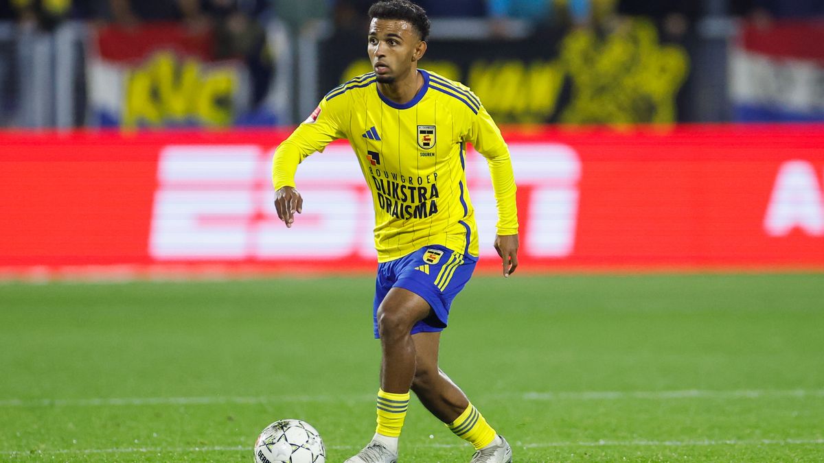 Cambuurspeler Nicky Souren fit voor wedstrijd tegen FC Eindhoven | Klaas Poortinga negende op de Wei