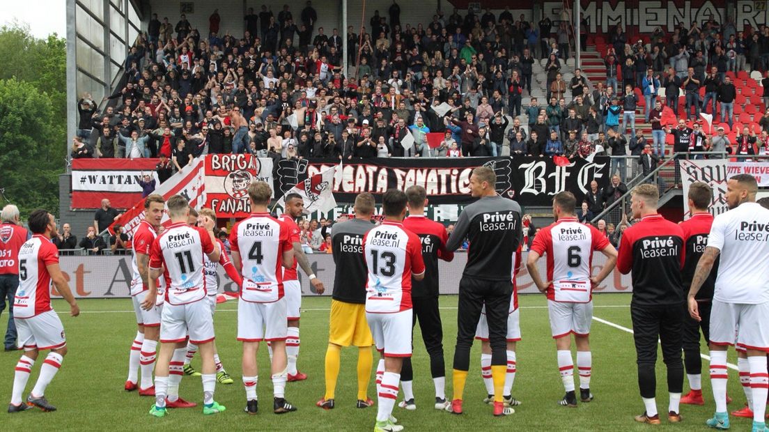 Het beloftenteam van Emmen speelt volgend jaar ook eredivisie (Rechten: RTV Drenthe)