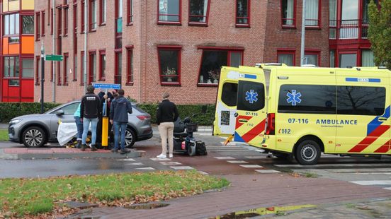 Automobilist rijdt man in een scootmobiel aan