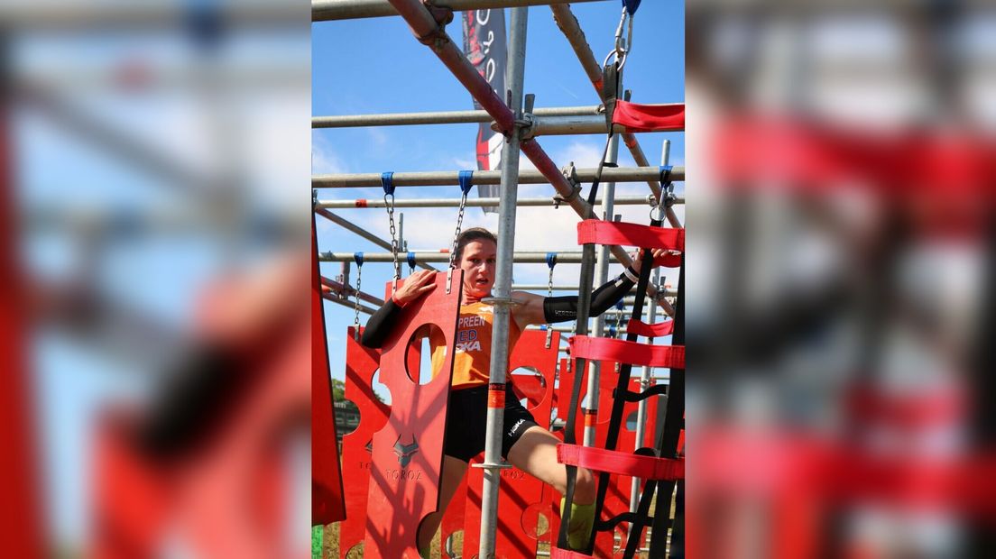 Sabine Spreen uit Rolde wint drie wereldtitels en een zilveren medaille op het WK Obstacle Running