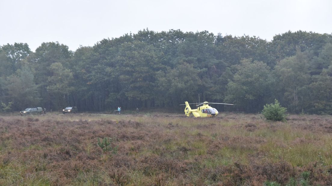 Alleen een helikopter kon dicht bij het slachtoffer komen (Rechten: De Vries Media)
