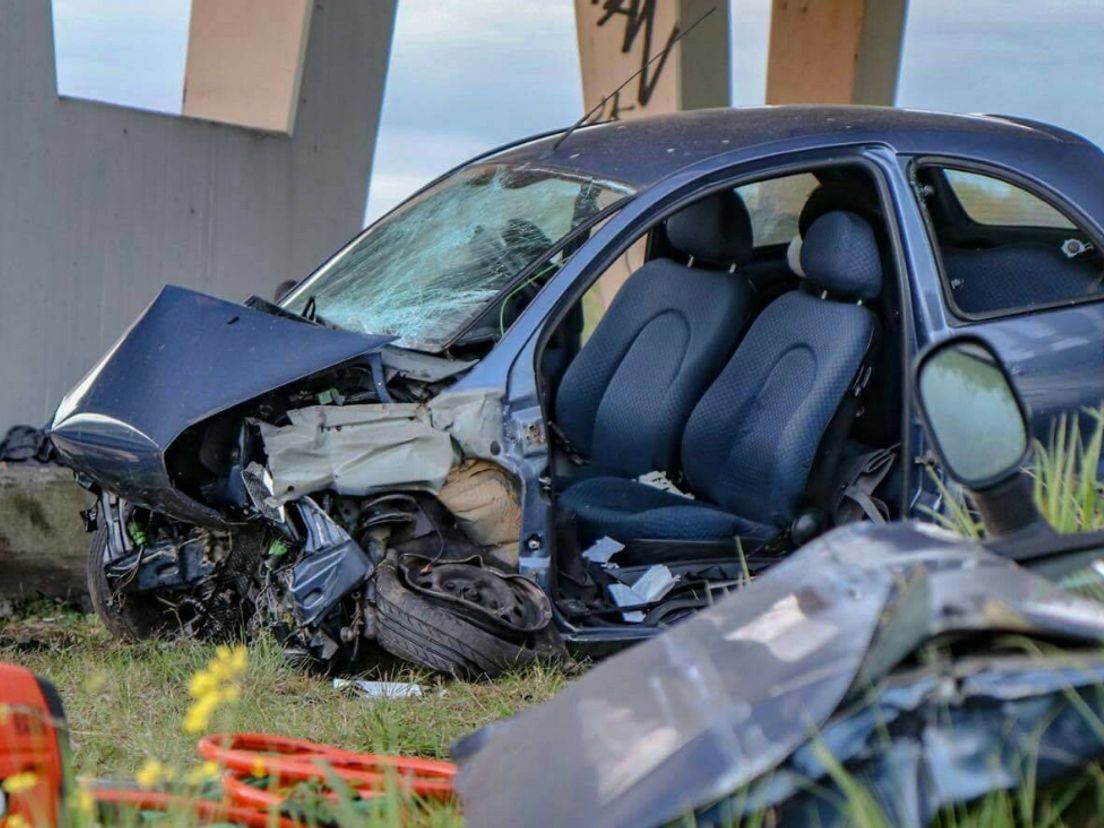 zwaargewonde op A29 bij Numansdorp - foto politie Hoeksche Waard