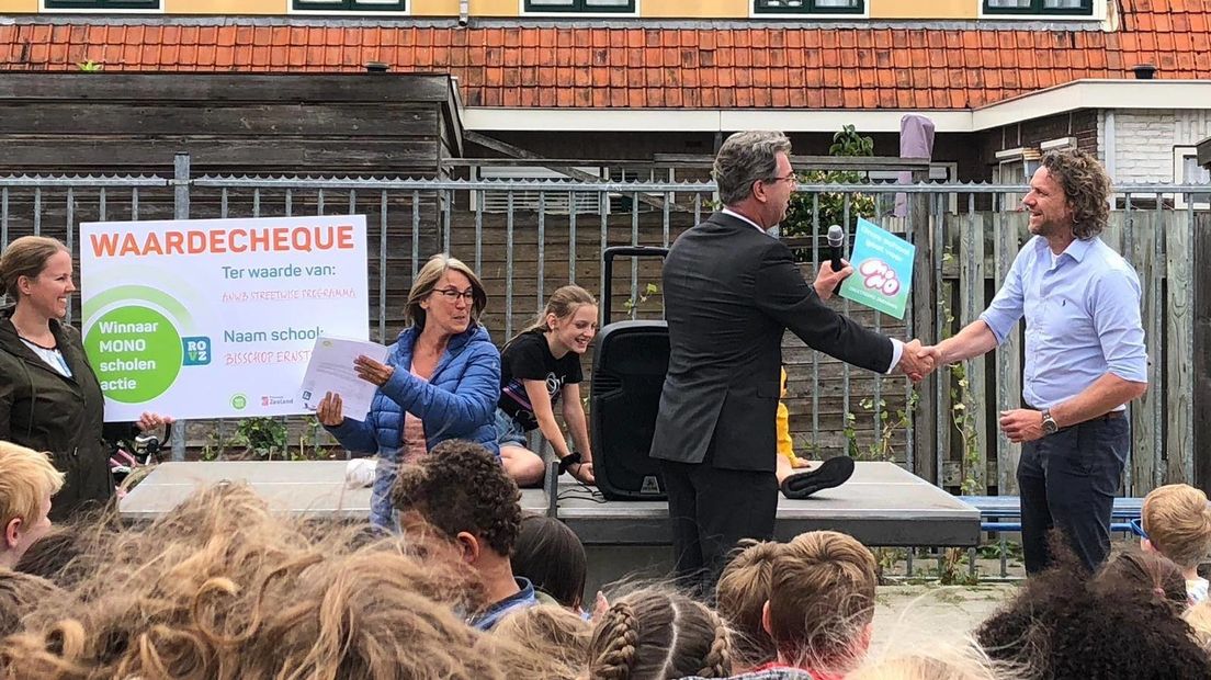 Leerlingen van de Bisschop Ernst School in Goes winnen verkeersprijs