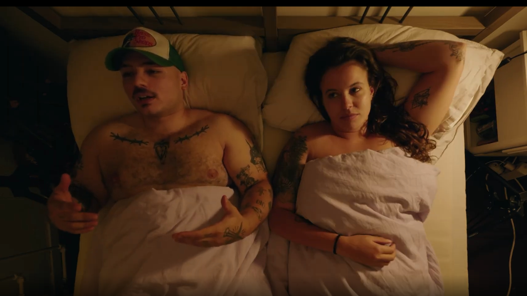 Tim Sluijter en Klarka Batek in 'Flesh Suit'