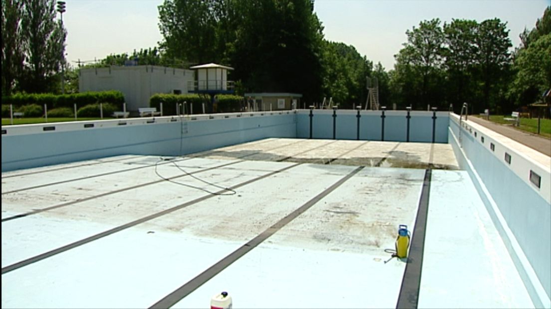 In 2012 kampte het zwembad ook met een lekkage. Toen was er een lek in het waterzuiveringssysteem.