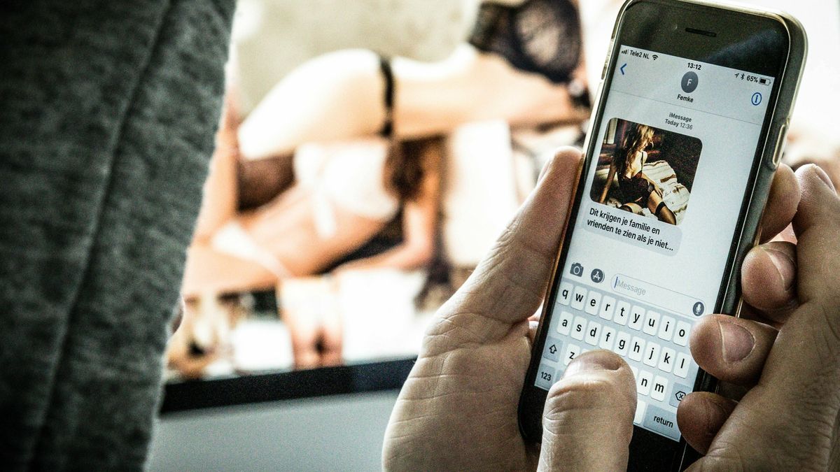 Vrouw uit Bovensmilde slachtoffer van sextortion