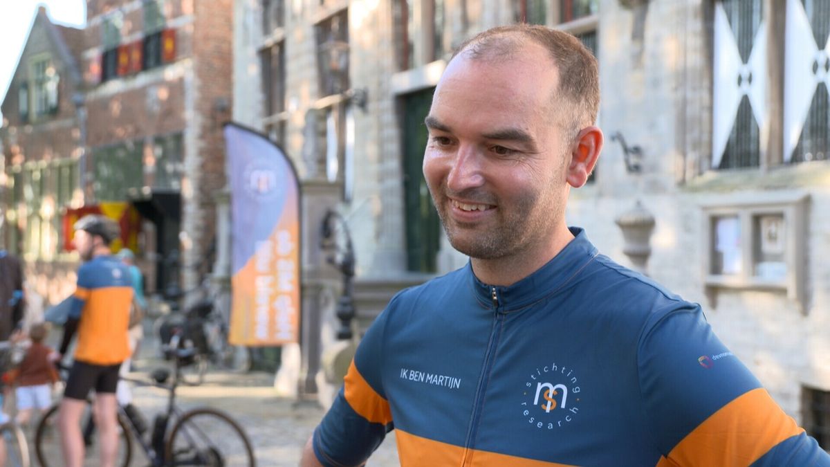 Martijn haalt bedrag op voor MS na fietstocht naar Zuid-Spanje