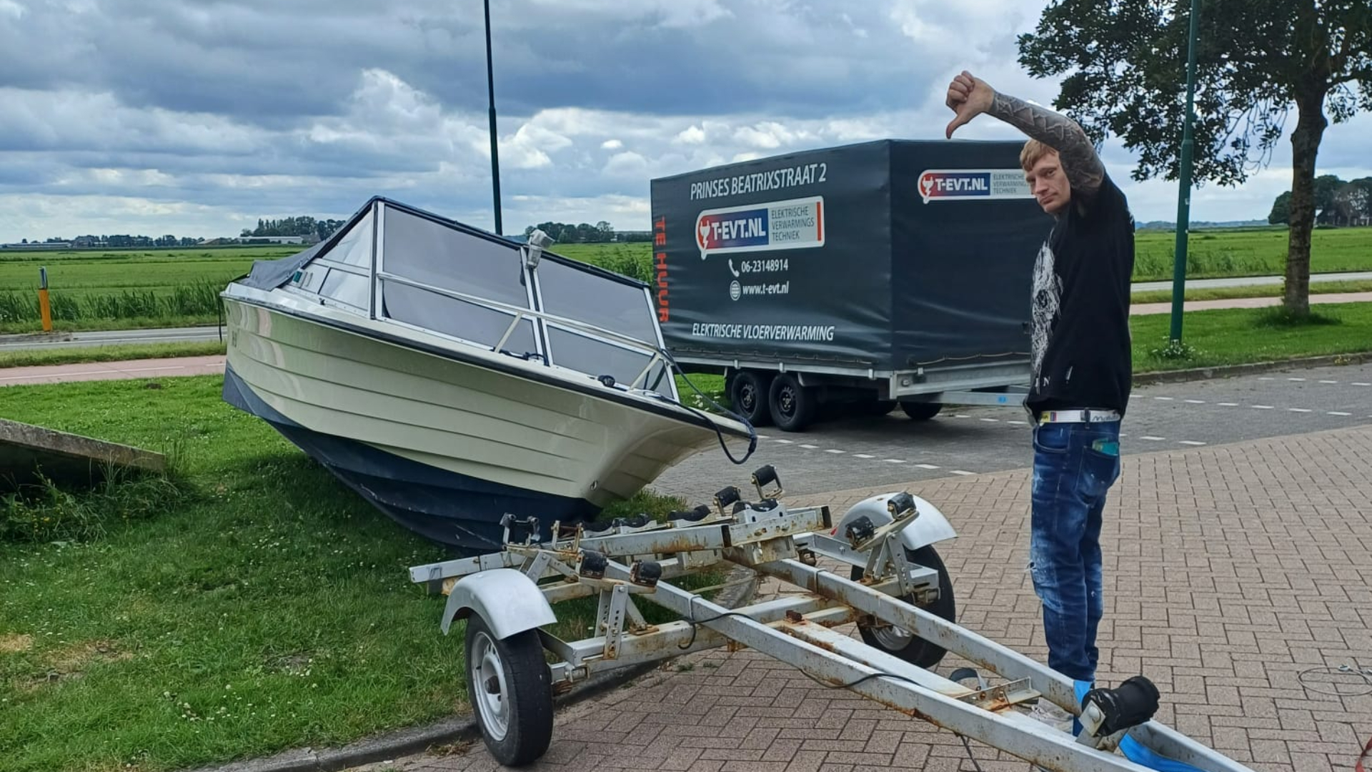 Boot van Jordy (32) ligt nog steeds in Bunschoten: 'Trailer was te klein'