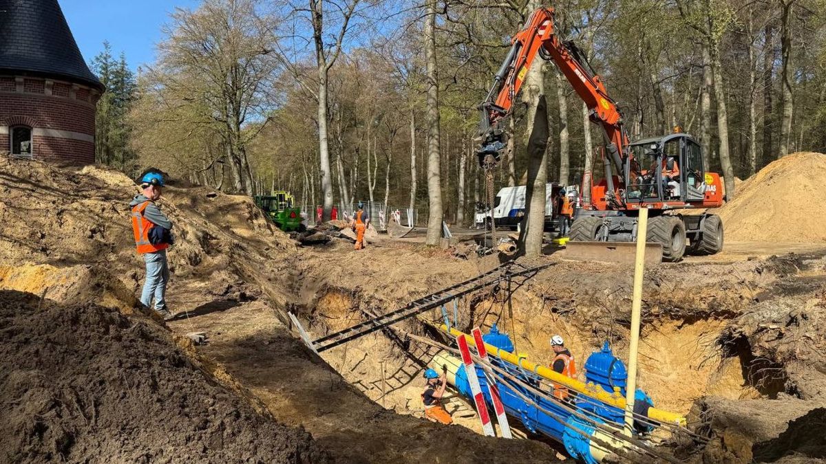 N344 bij Apeldoorn weer open na spoedwerk aan waterleiding