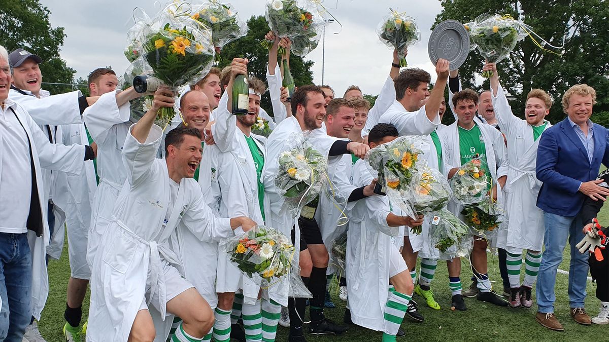 Baarn promoveert naar Derde Klasse, Kockengen op herkansing