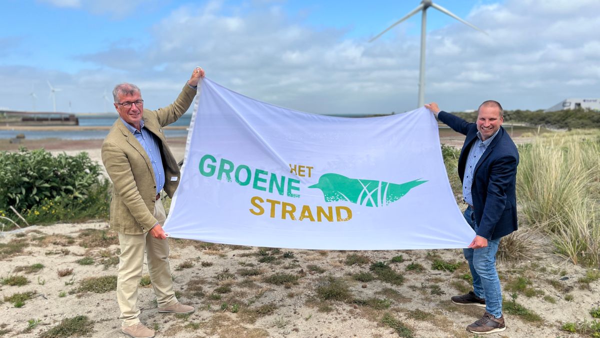 Drie Zeeuwse stranden nemen opnieuw het keurmerk 'Groene Strand Wimpel' in ontvangst