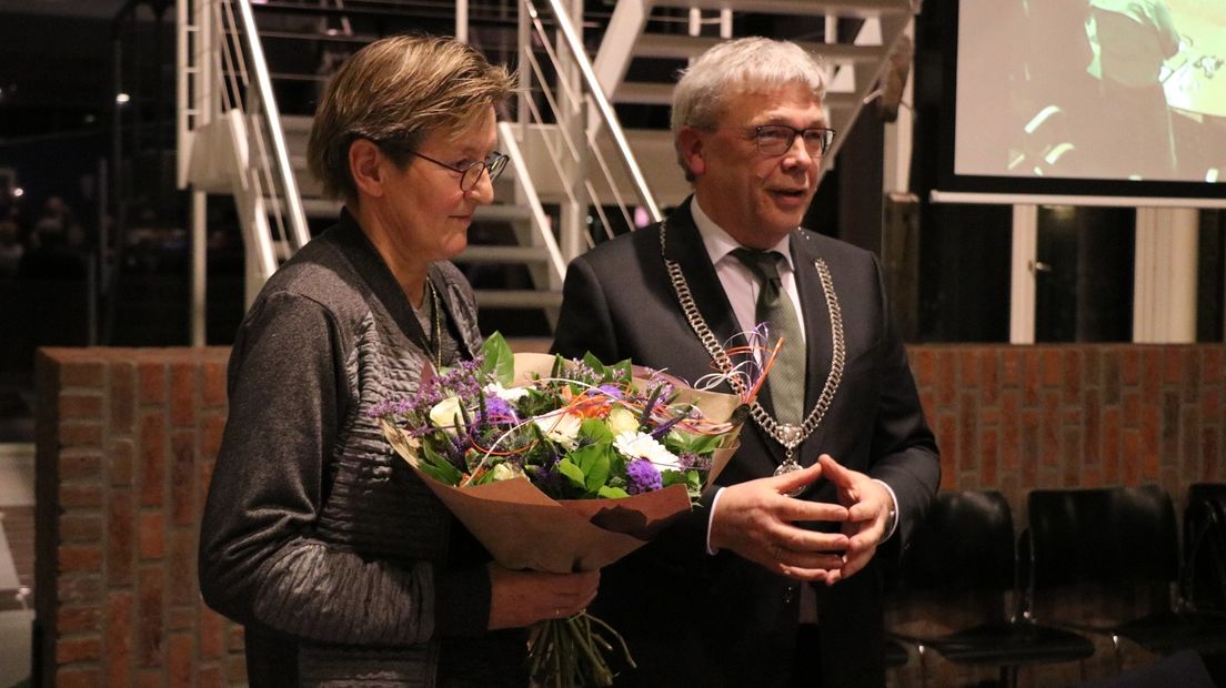 Anne Marie Smits met burgemeester Wiersma