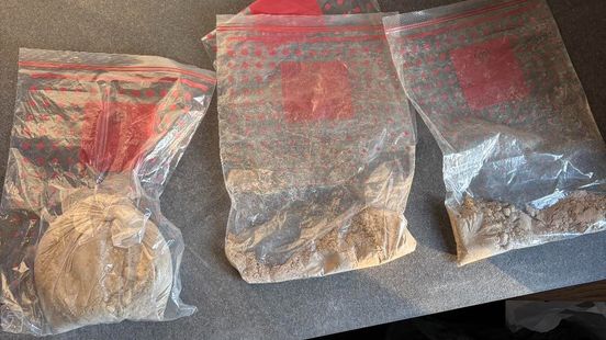 Man belt hulpdiensten om vernieling woonkamerraam, politie treft harddrugs in zijn woning aan Home