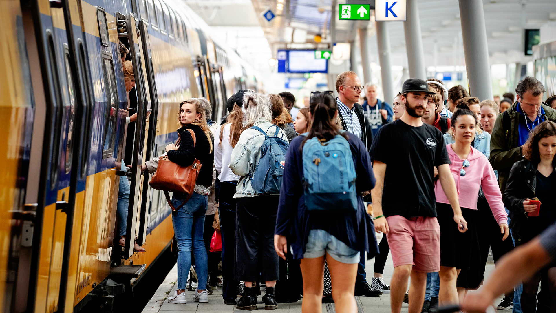 ProRail Repareert Storing: Treinverkeer Rijdt Weer Volgens ...