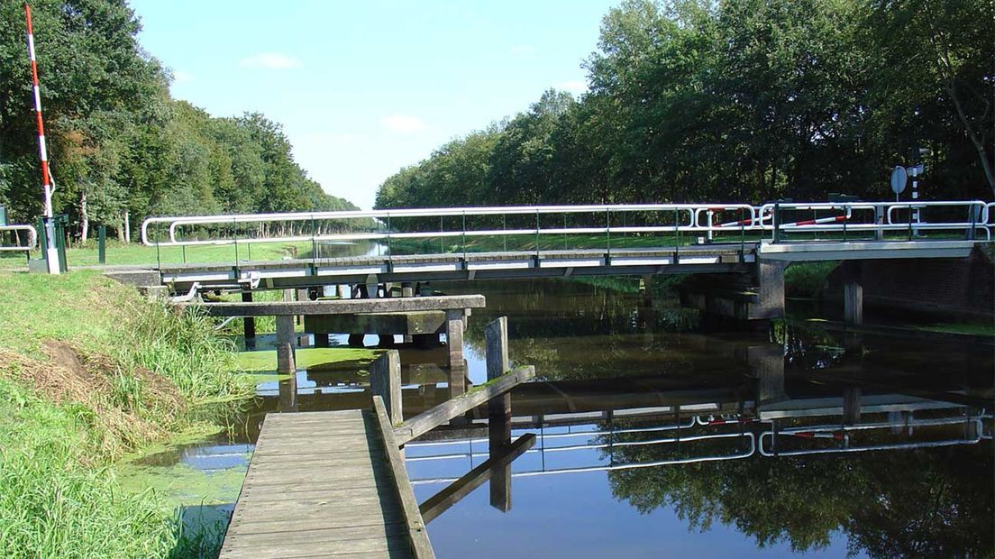 De Ter Walslagebrug over het Ruiten-Aa-kanaal