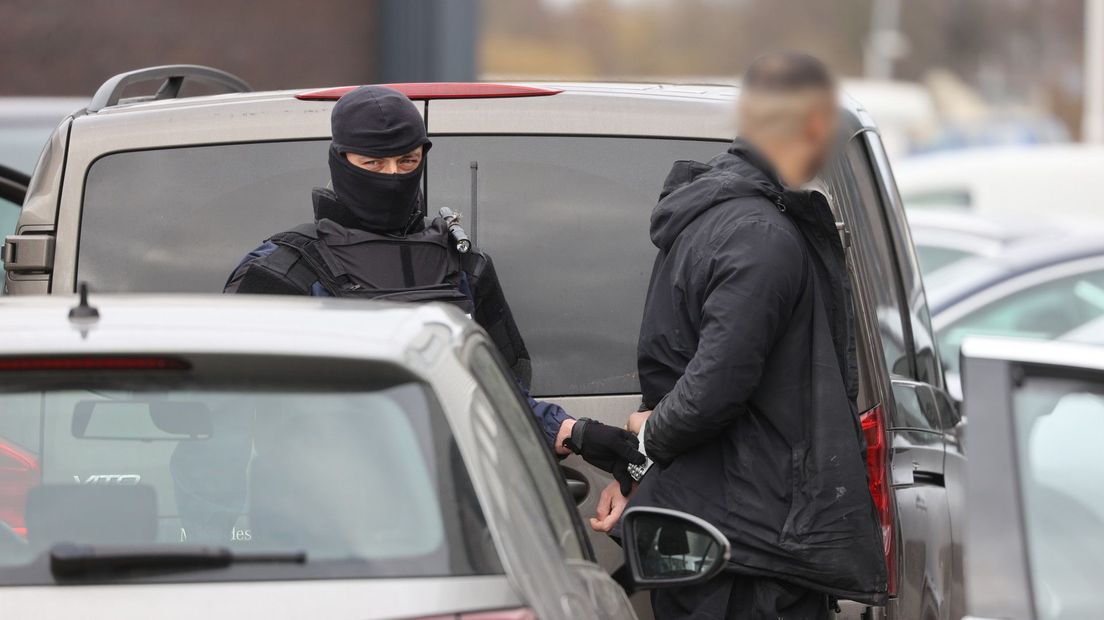 Aanhouding na inval bedrijfspand in Nootdorp