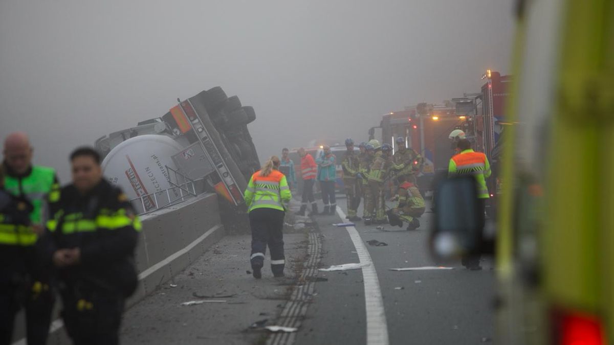112 Nieuws: Auto te water bij knooppunt Lankhorst op A28 en flinke schade nadat auto belandt in tuin
