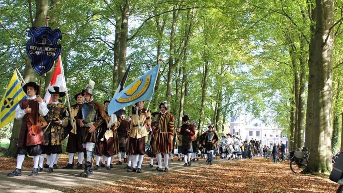 Koninklijke Erepenning voor 100-jarige Schutterij Diepenheim