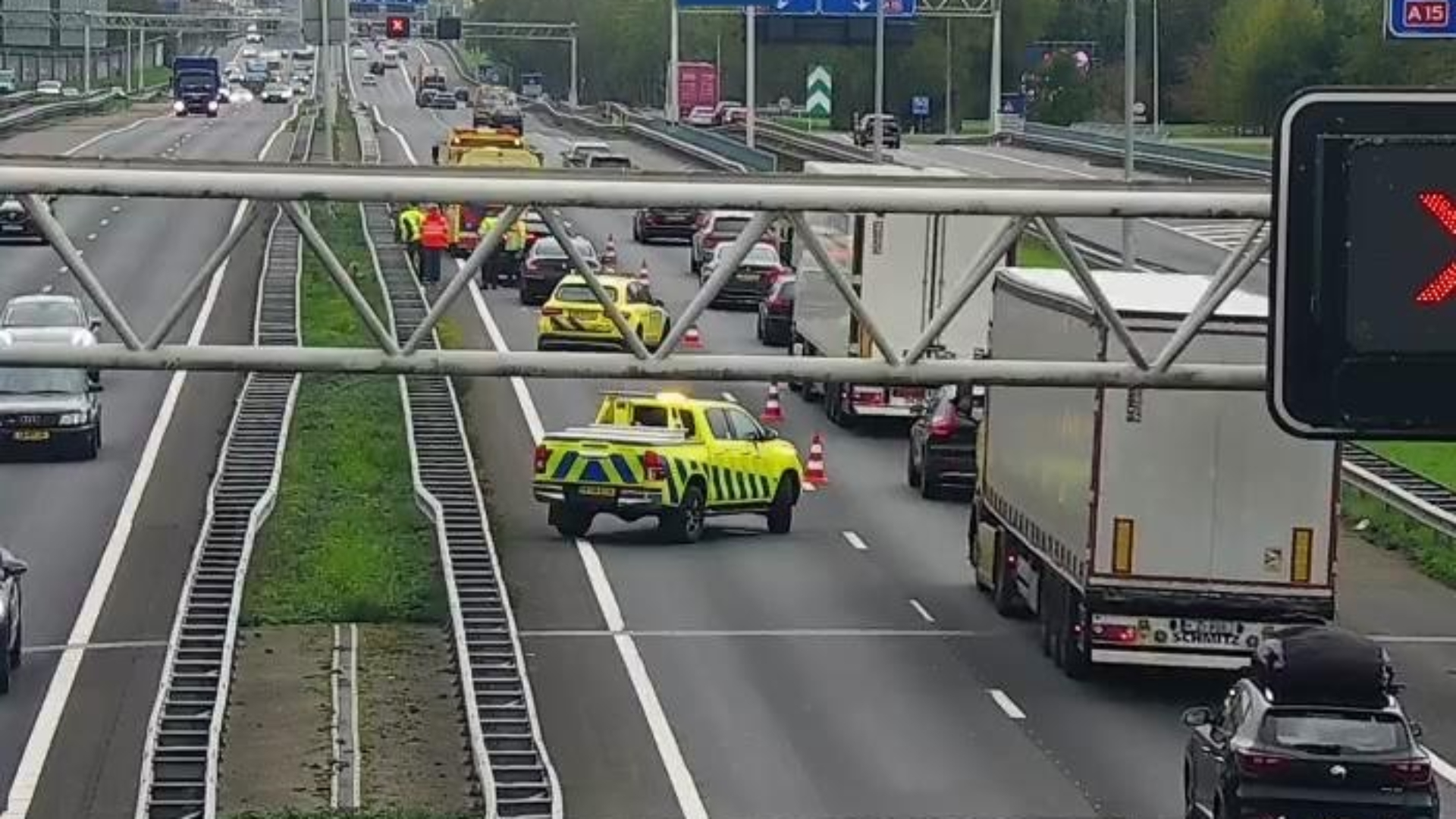 Ongelukken en start vakantie leiden tot grote drukte op wegen in en rond Utrecht.