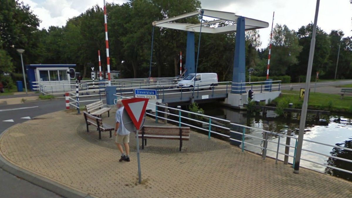 Drenthe koelt bruggen om uitzetting te voorkomen