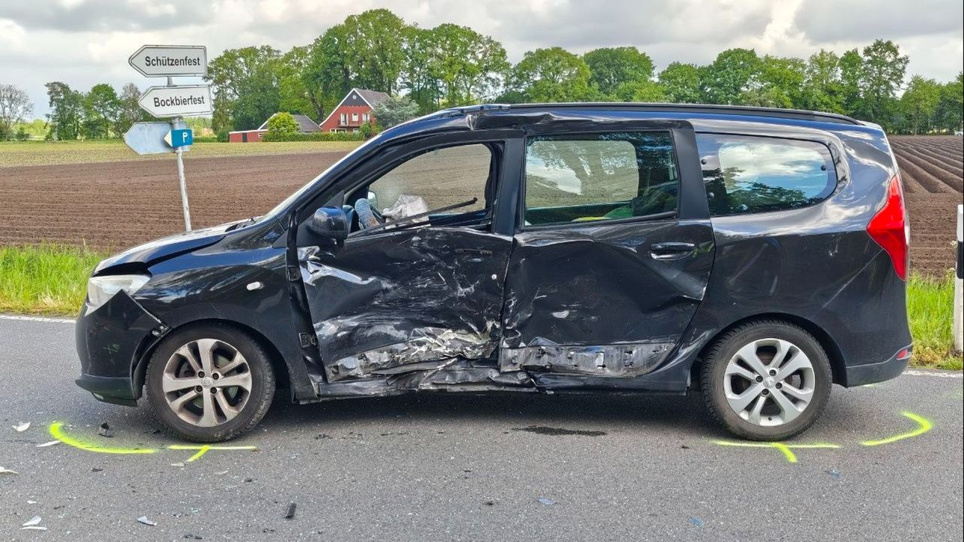 Zware aanrijding • nachtelijke autobrand
