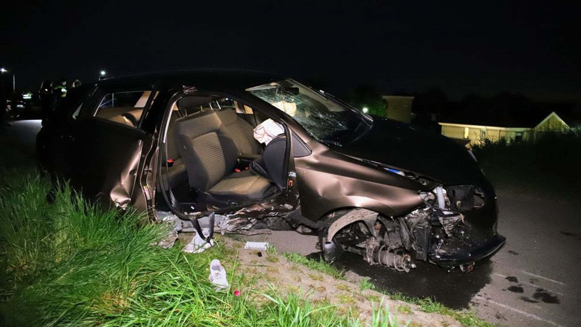 Zwaargewonde Bij Ernstig Auto-ongeluk - Omroep Gelderland