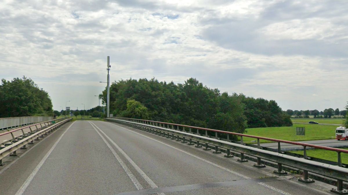 Weg Dwingeloo-Spier rest deze maand dicht vanwege onderhoud viaduct