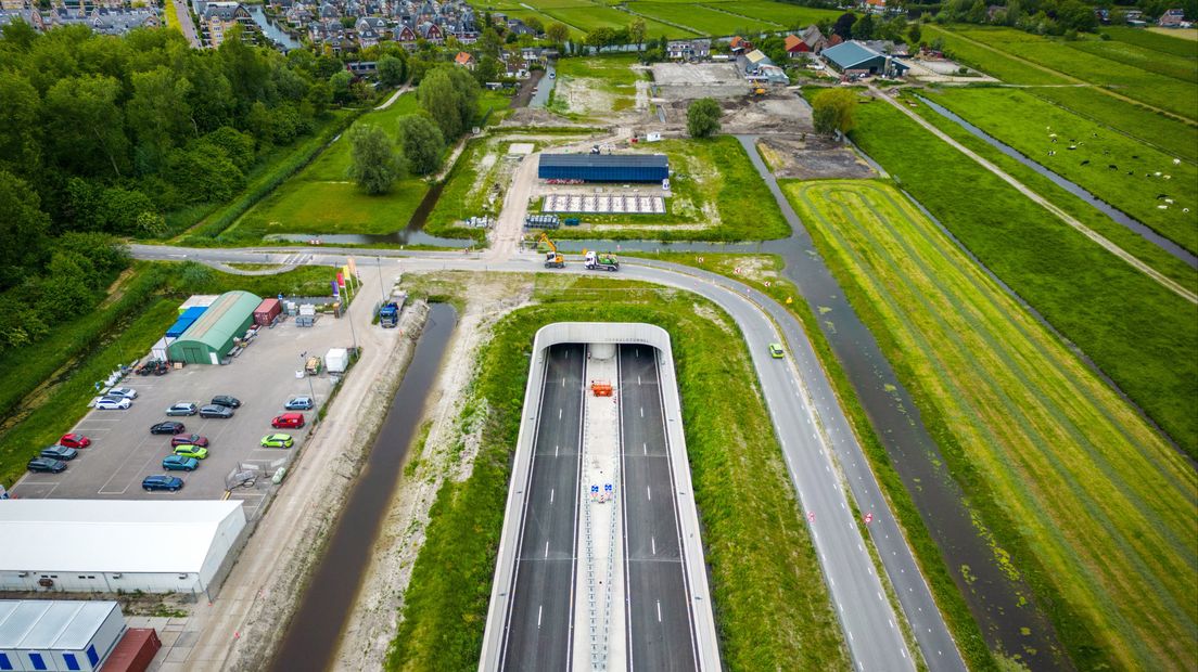 De aansluiting van de Corbulotunnel met de A4 bij Leiden