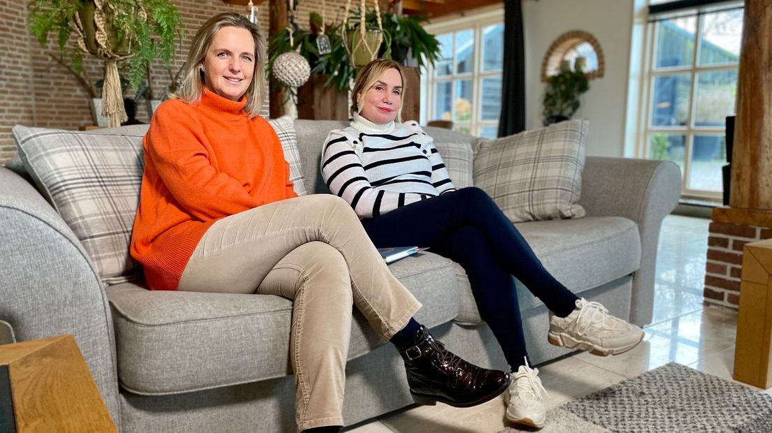Desirée van Nieuwenhoven (l) en Marjon van Rootselaar
