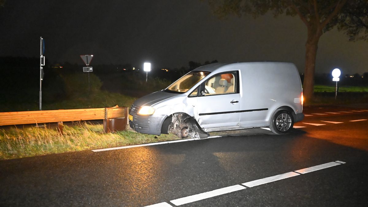 112 Nieuws: Bestuurder verlaat plaats ongeval in Vriezenveen