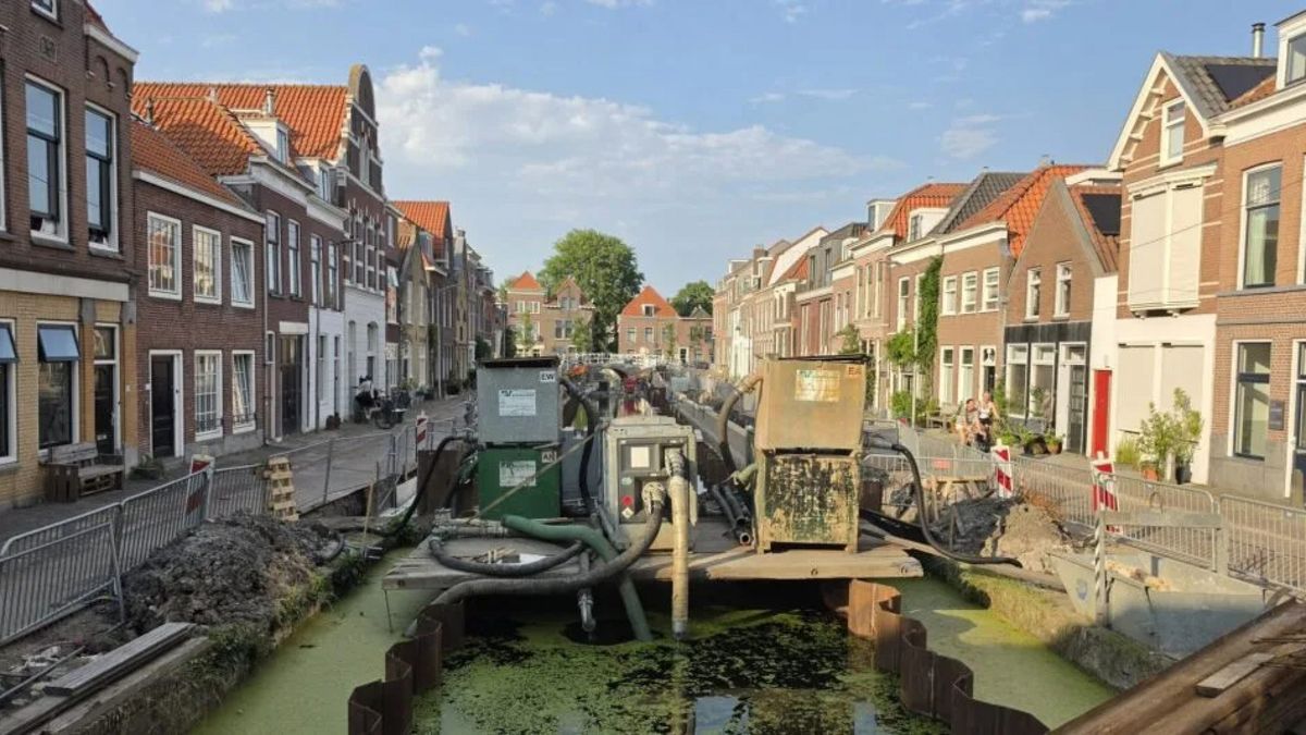 Na jaren wachten worden verzakte kades in historische binnenstad nu echt aangepakt