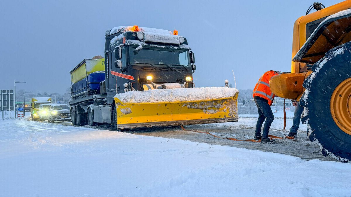 Spoorproblemen tussen Leeuwarden en Sneek duren langer | Advies: niet tijdens de spits de weg op
