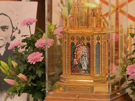 Een stukje van de Heilige Bernadette uit Lourdes is te zien in Hulst: 'Ik voel echt liefde'