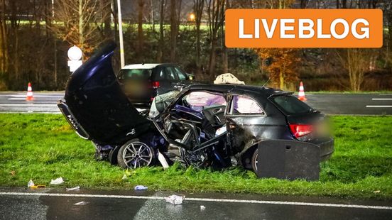 zwaar ongeval in Apeldoorn • auto crasht op spoor in Ede. zwaar ongeval in Apeldoorn • auto crasht op spoor in Ede.