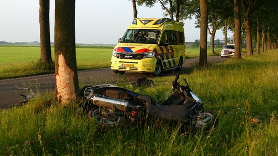 Motorrijder ernstig gewond na eenzijdig ongeval. Motorrijder ernstig gewond na eenzijdig ongeval.
