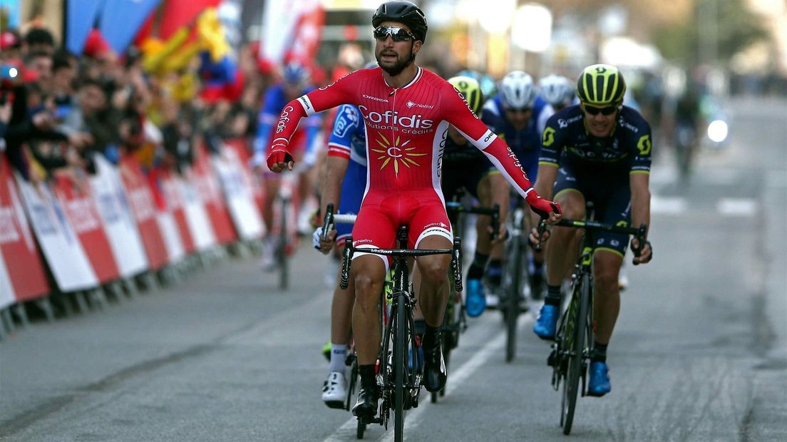 Nacer Bouhanni wint een etappe in de Ronde van Catalonië in 2017