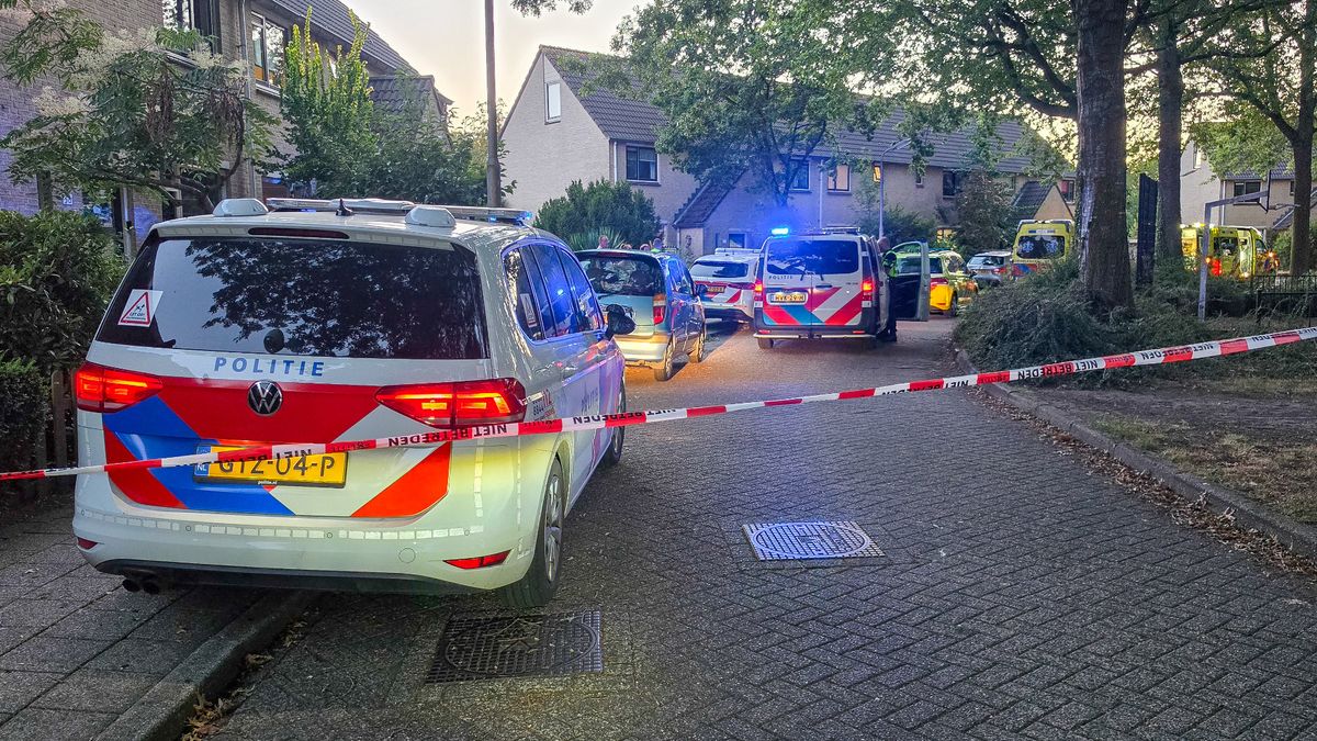 1 persoon gewond in woning Hoogland, traumahelikopter geland