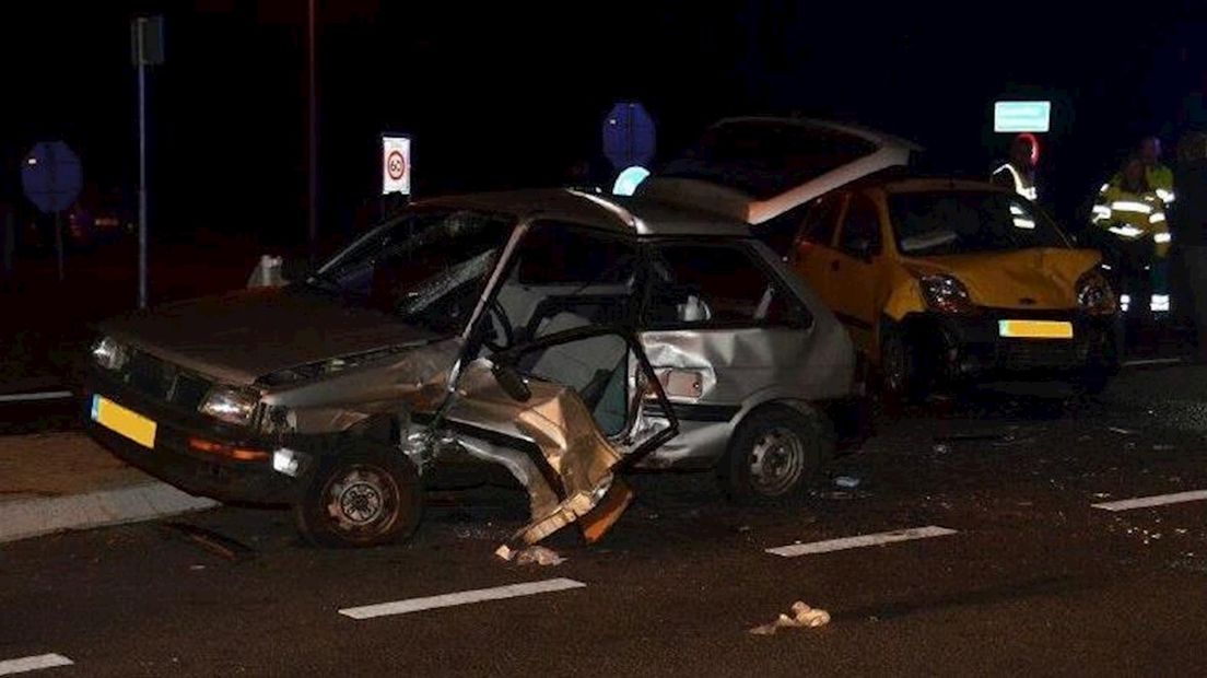 Slachtoffer verkeersongeluk in ziekenhuis overleden