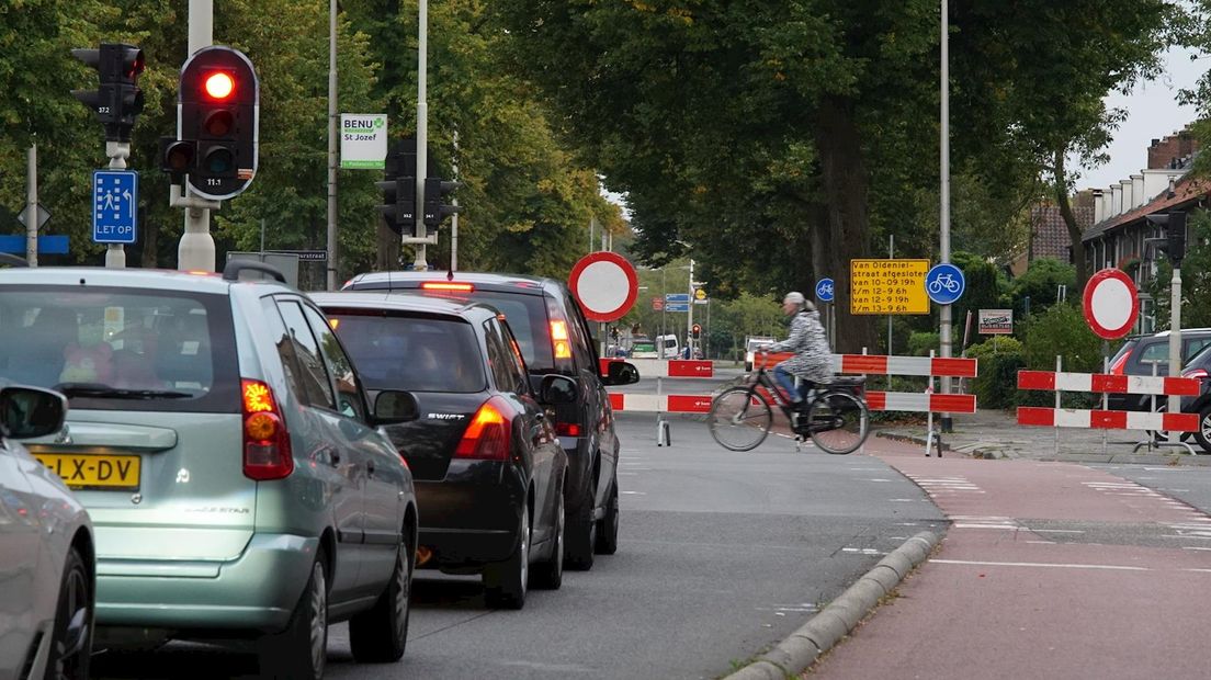 Van Oldenielstraat in Deventer afgesloten